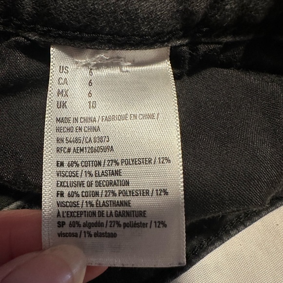 American Eagle Black Hi-Rise Shortie Shorts Sz 6 - Picture 8 of 8